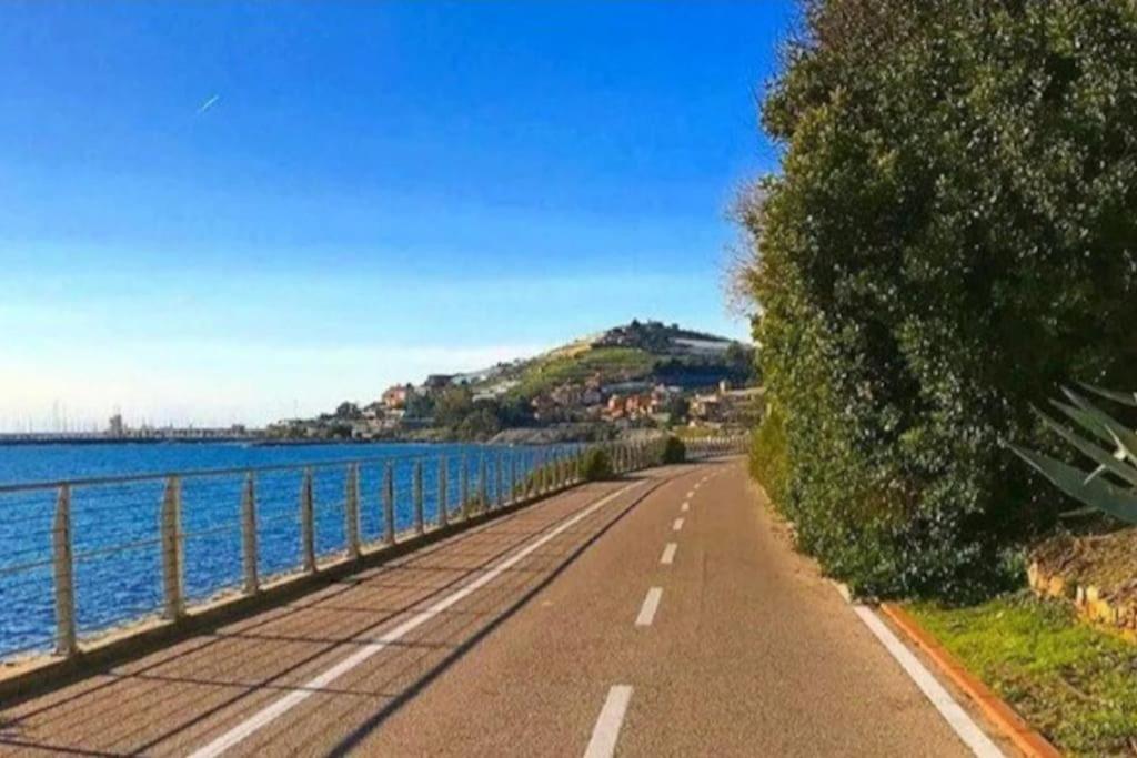 Appartamento Centralissimo Санремо Екстер'єр фото